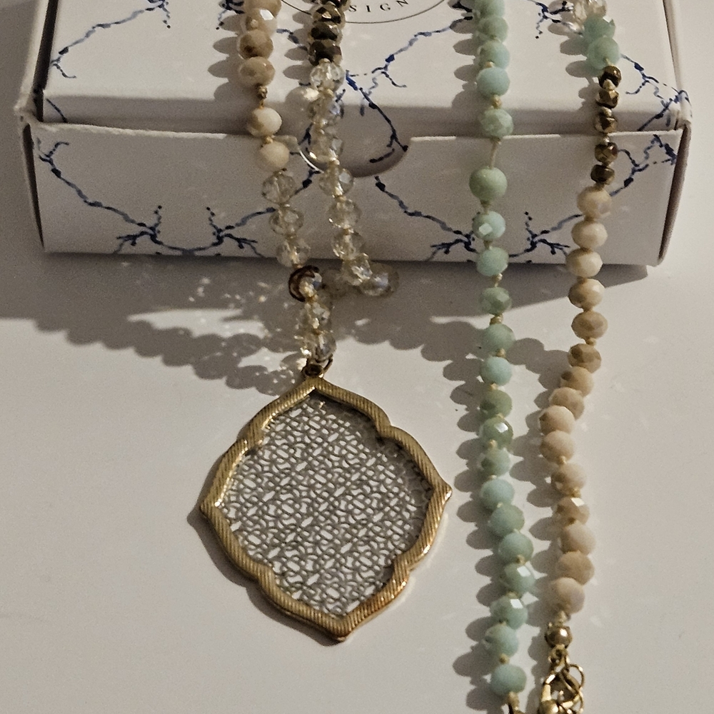 Plunder Gold and Cream Geometric Pendant Necklace